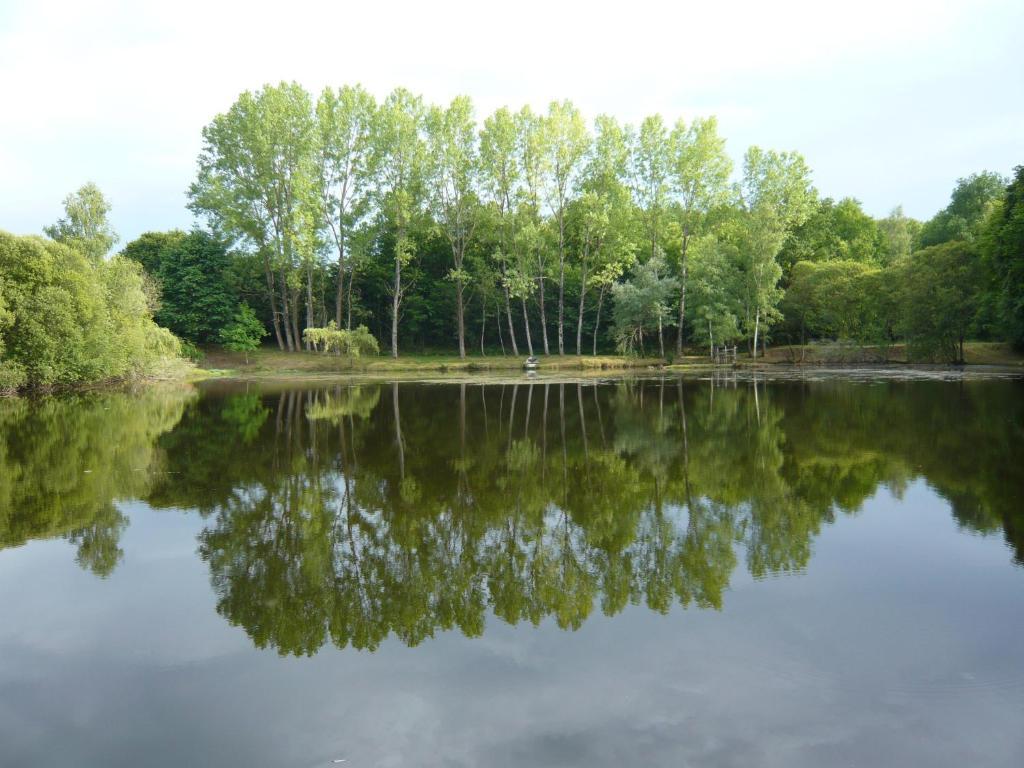 Lakeside Bed And Breakfast Payzac  Εξωτερικό φωτογραφία